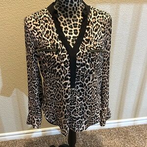 Womens leopard long sleeve top, size M